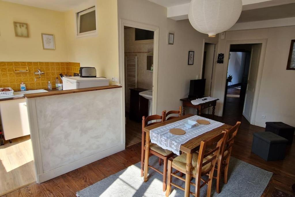 Appartement Dans Maison De Ville - 4 Personnes 올롱생테마리 외부 사진
