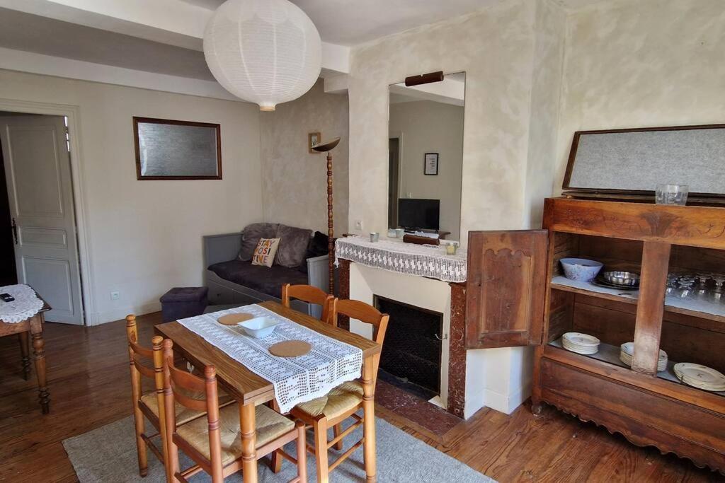 Appartement Dans Maison De Ville - 4 Personnes 올롱생테마리 외부 사진